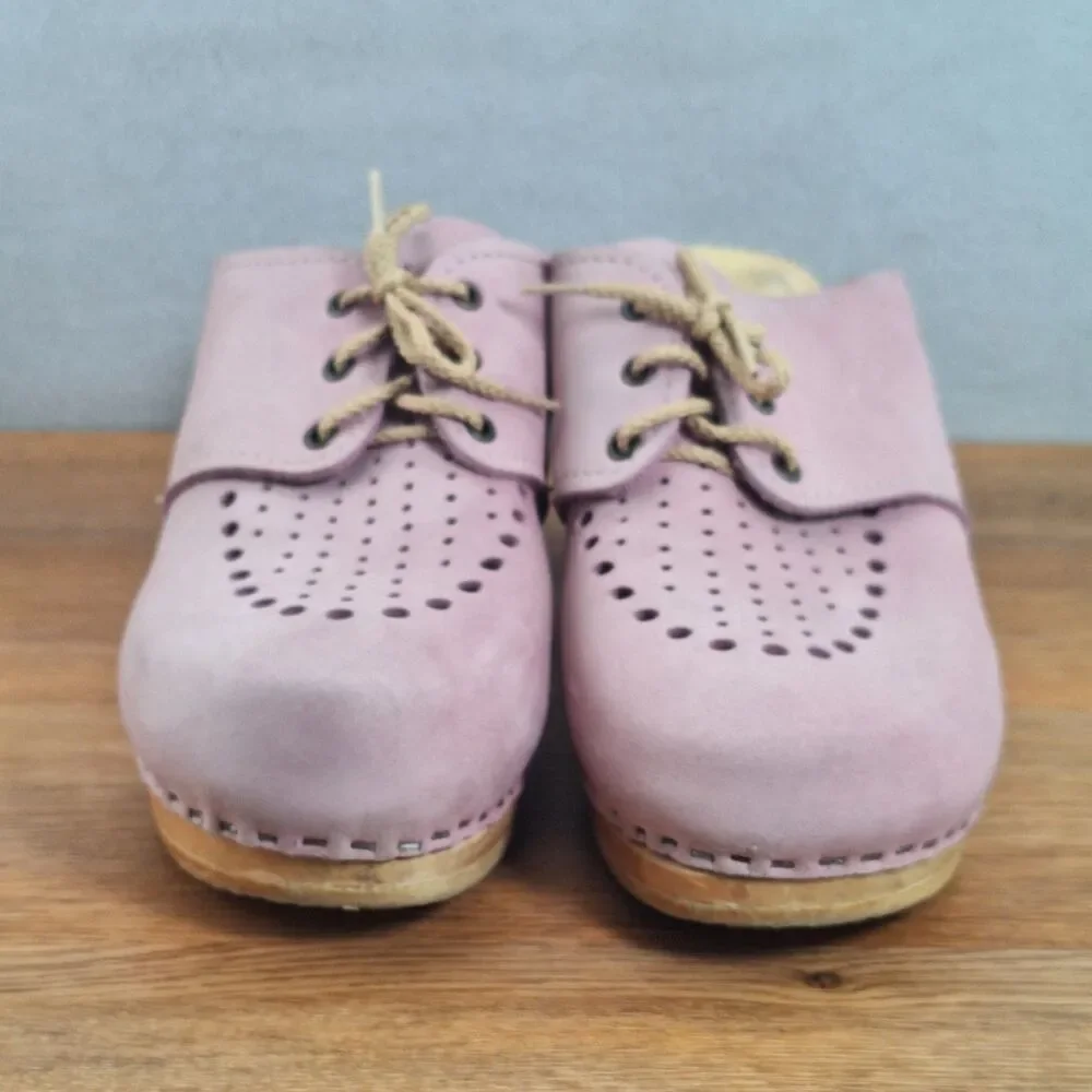 Sven Women's US 9.5-10 EU 40 Lace-Up Clogs Tan Pink Circle Punch Leather Sweden - Picture 2 of 11